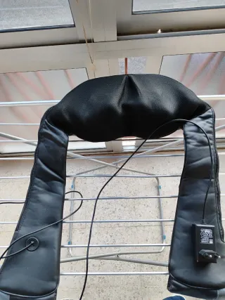 Masajeador cervical eléctrico