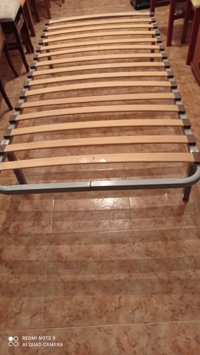 Base letto in legno Sumiel