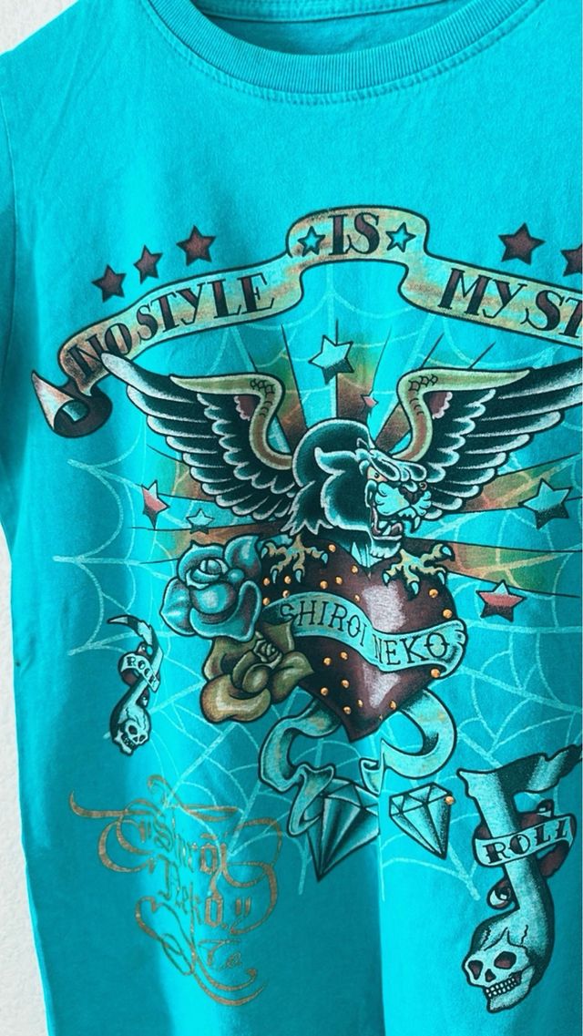 Camiseta Shiroi Neko Vintage