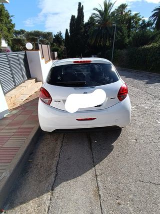 Peugeot 208 2017