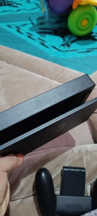 Nintendo Switch Neon (Amarillo) + Negro