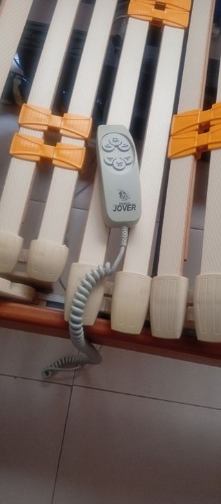 Cama eléctrica articulada