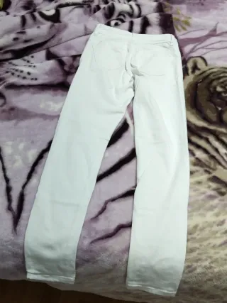 Pantalones blancos