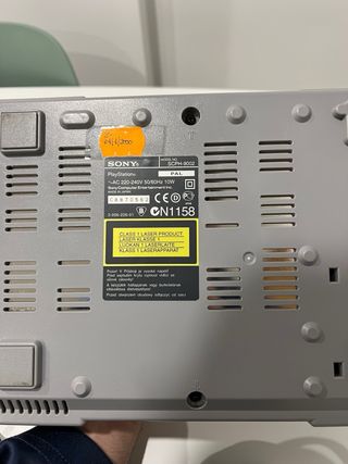 Pack PS1 con 2 mandos, funda y juegos