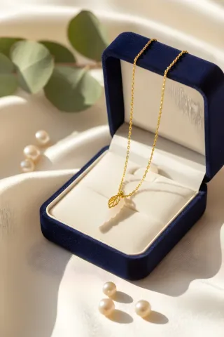 Collar Lyria Hoja Oro Blanco