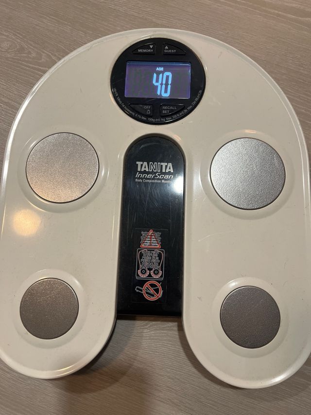 Báscula Tanita InnerScan Body Composition Monitor