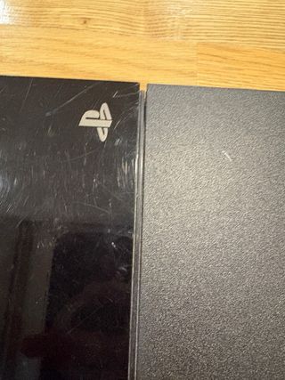 PS4 (PlayStation 4) con 2 mandos