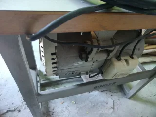 Máquina de coser industrial Necchi