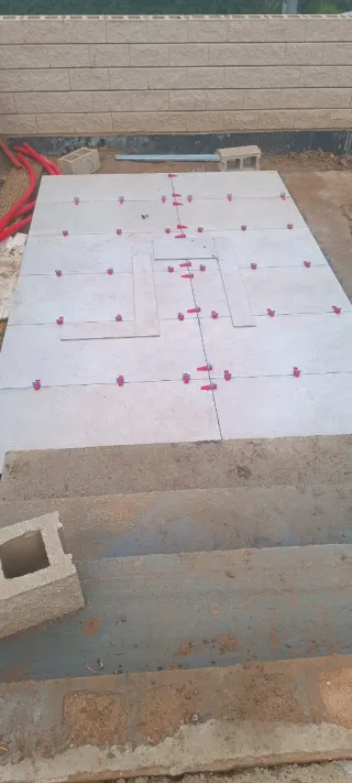 Niveladores y cuñas para azulejos