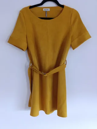 Vestido mostaza ante Miss Miss talla S