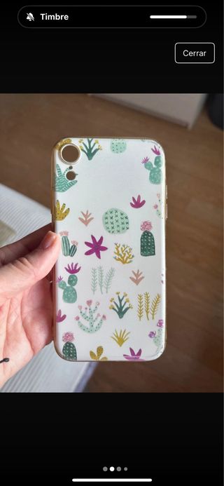 Custodia iPhone XR con design occhi