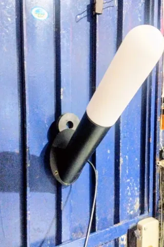 Aplique Pared Iberlux Negro y Blanco