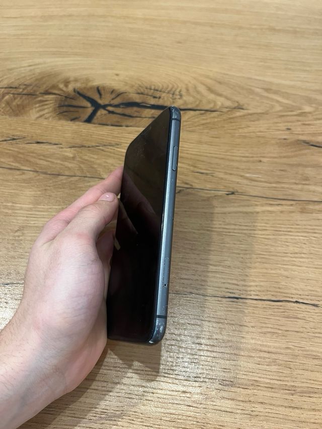 iPhone 11 Nero