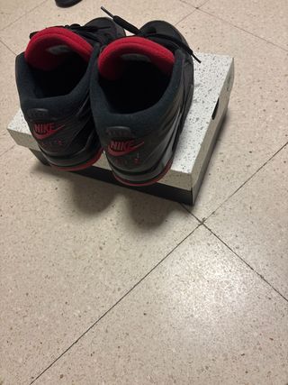Jordan 4 RM Black Varsity Red