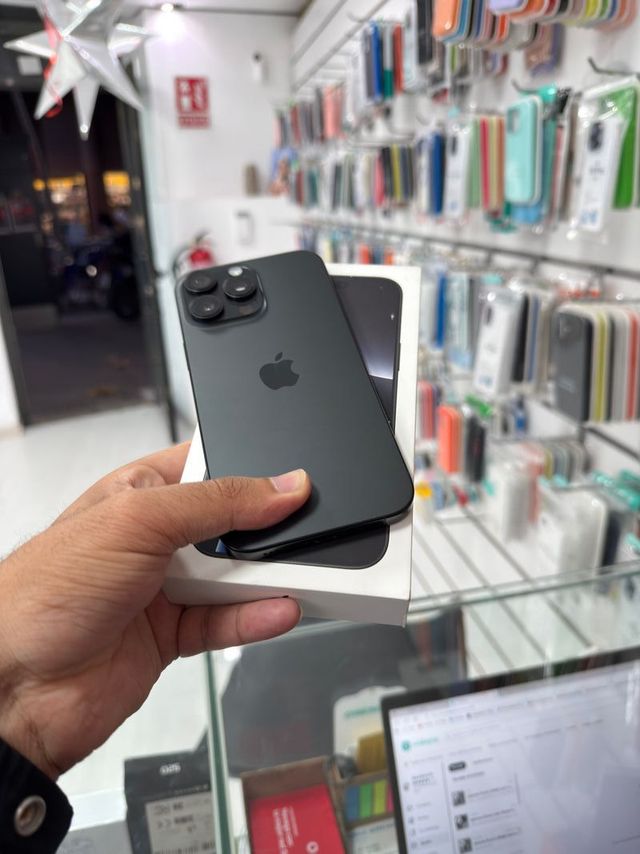 iPhone 16 Pro Max 256GB Nero