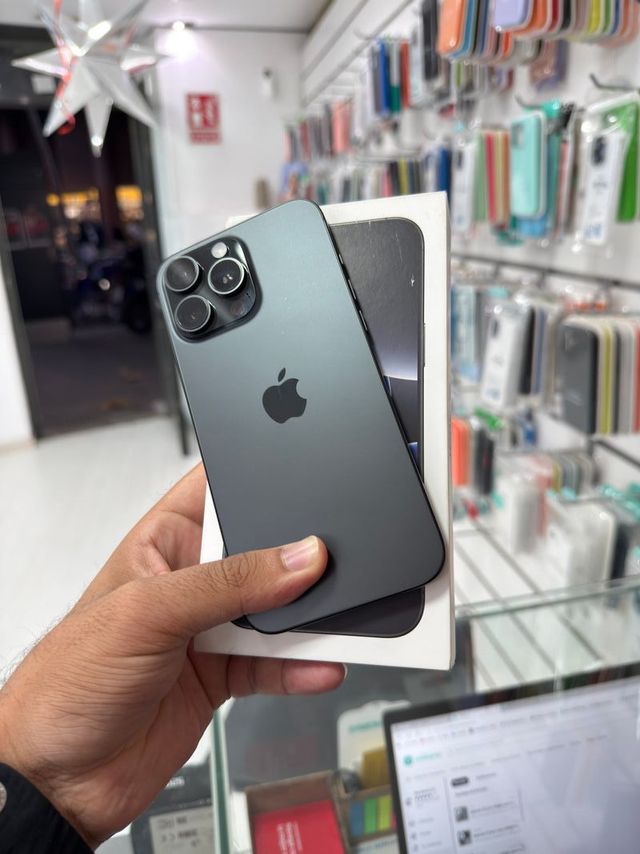 iPhone 16 Pro Max 256GB Nero