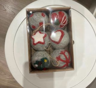 Bolas fieltro Zara Home (Navidad)