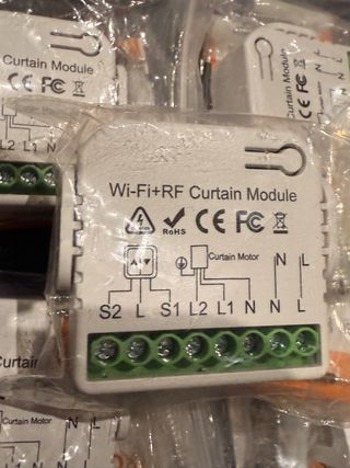 Módulos Cortinas Eléctricas con Mando