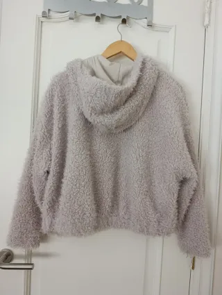 Chaqueta peluche PULL&BEAR gris