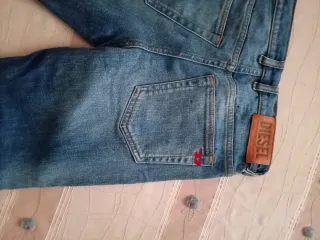 Jeans Diesel bambino strappati