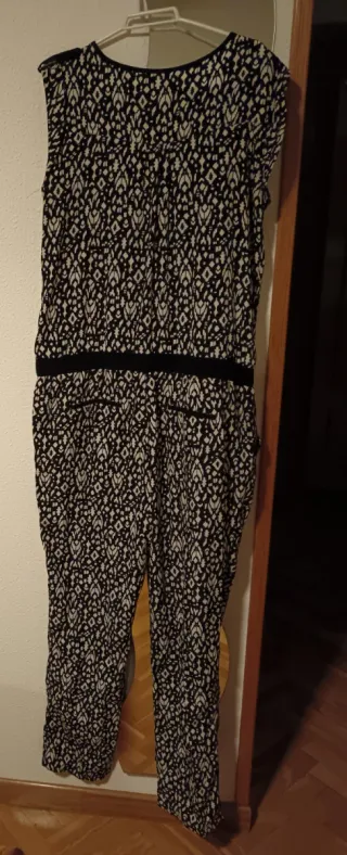 Mono estampado blanco y negro