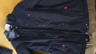 Anorak esquí negro y rosa