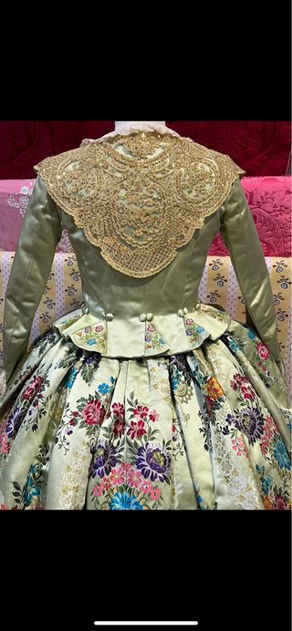 Traje Fallera Seda T/38-40 con 2 Corpiños