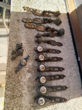 Tiradores vintage metal y porcelana