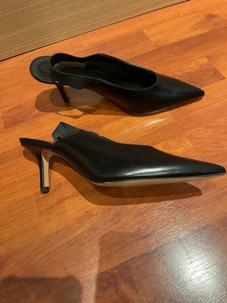 Sandalias Slingback Tacón Kitten Negras