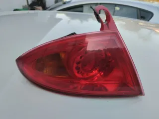 Piloto trasero Seat León 2