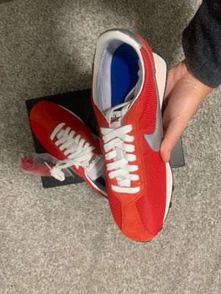 Nike LD 1000 Rojo/Plata