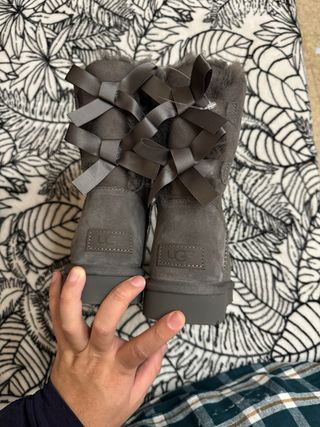 Botas UGG Gris Talla 38