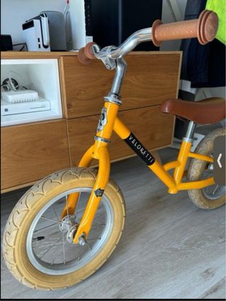 Bicicleta sin pedales Veloretti amarilla