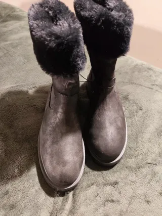 Botines negros forrados talla 39