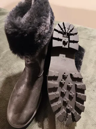 Botines negros forrados talla 39