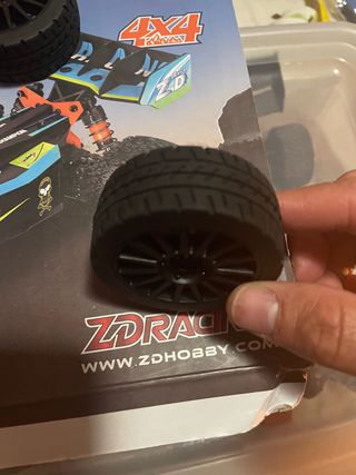 4 Ruedas ZDRacing RX12 Nuevas