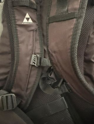 Mochila Técnica Fischer Negra y Gris