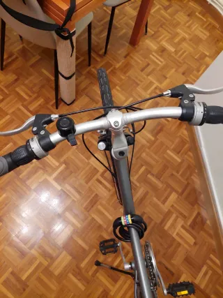 Bicicleta BTwin con Sillita Polisport Trasera