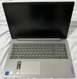 Portátil Lenovo IdeaPad 3 i7 12ª Gen 16GB RAM