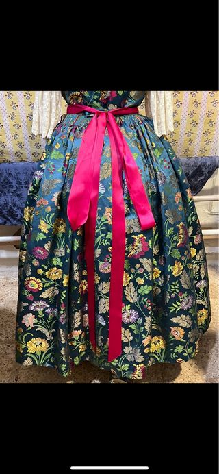 Traje Fallera T/38-40 con 2 corpiños