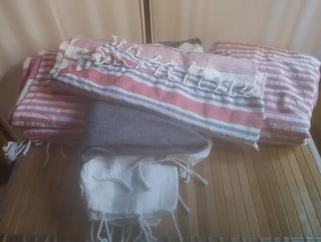 LOTE 3 TOWELS TURKISH VELVET AND 1 SHAWL