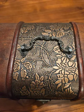 Cofre del Tesoro Vintage Madera y Metal