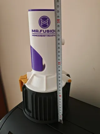 Mr. Fusion Reactor Regreso al Futuro