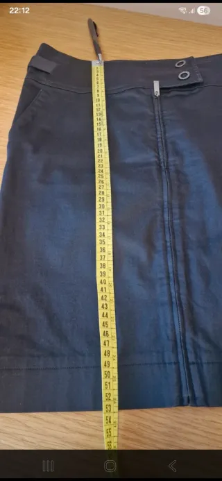 Falda elástica negra