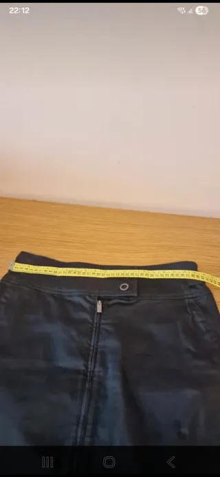 Falda elástica negra