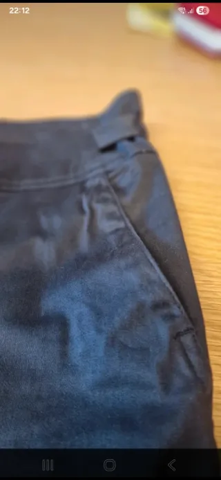 Falda elástica negra