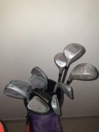 Bolsa de golf con palos