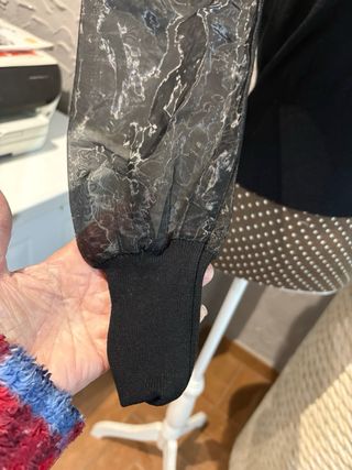 Blusa manga abullonada transparente