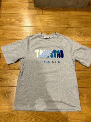Camiseta Trapstar Gris y Azul