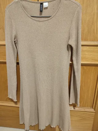 Vestido beige H&M Divided